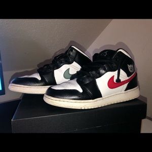 Air Jordan 4 Retro SE (GS)